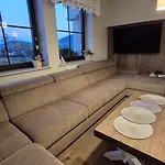 Cztery Pory Roku Ferienhaus *